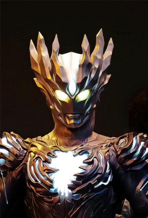 最初的奥特曼价格也就上千,毕竟那个时候做工也不是很精细,自然价格上