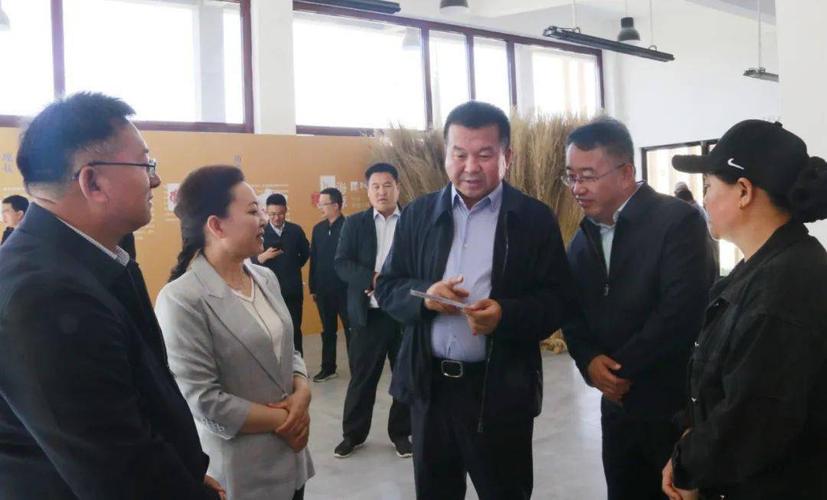马洪海调研海原县乡村振兴植绿增绿等工作时要求接续奋斗巩固脱贫攻坚