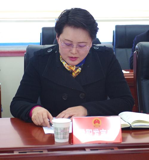 县人大常委会选举刘飞霞同志为汉阴县人民政府副县长