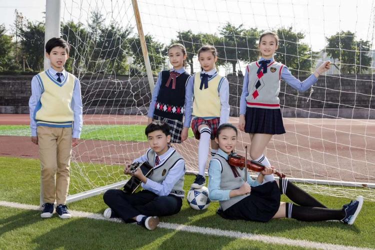 巴蜀中学校服全新全套优惠出售