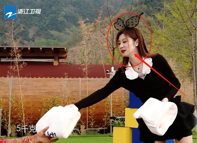 《跑男》第5期,都在关注宋雨琦回归,却没看到《王牌》