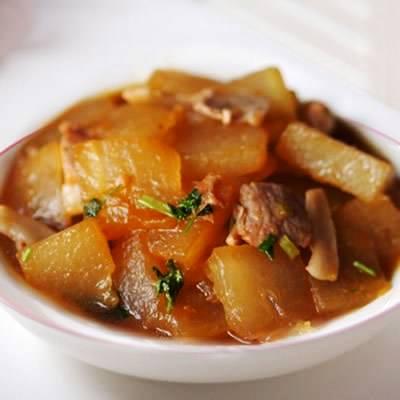 冬瓜炖五花肉