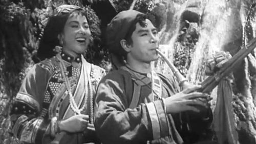 电影《芦笙恋歌》连环画上部分剧照欣赏长春电影制片厂1957年12月10日