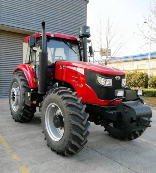 视频| 东方红ld系列(180-210马力)轮式拖拉机很"造动"