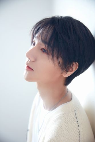 y.公开迷你1辑艺声预告照 以帅气的外貌狙击歌迷的心