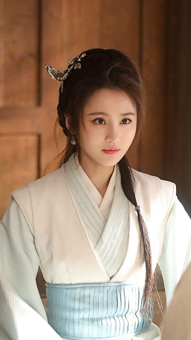 温心月光采集到古装美女