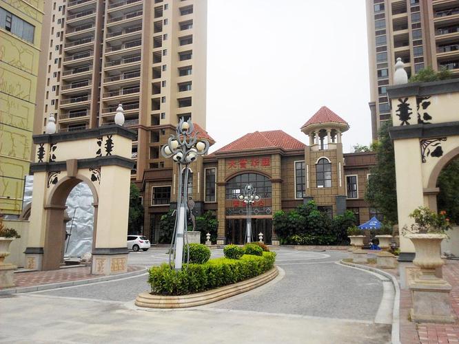 紫誉华庭售楼处 楼盘周边商圈丰富 楼盘信息