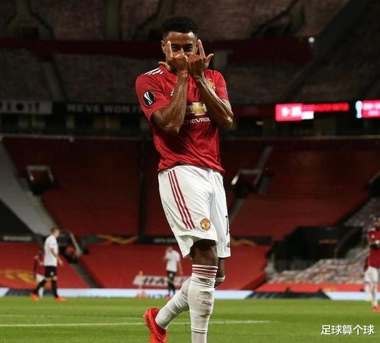 曼联2-1!林加德乐开了花!钟仙仿佛姆巴佩,佩帝被内马尔附体
