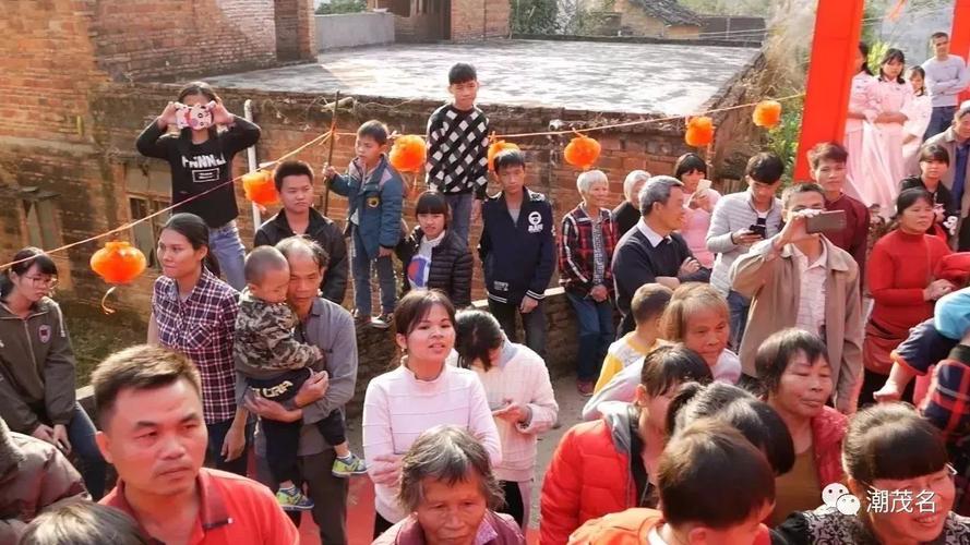 茂名最独特的跨年方式,一条村村民强势围观!