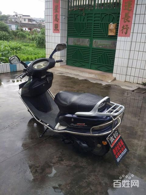 麦科特125女装摩托车.性能好,声音非常静,非常纯