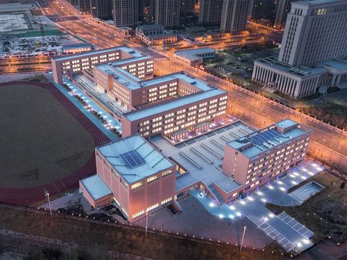 天津市第二新华中学