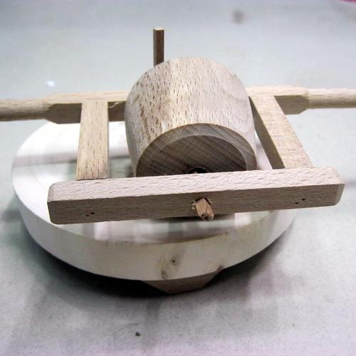 木质工艺品 木工    1.