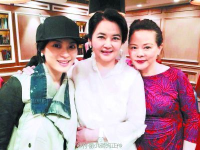 孙俪晒与姨奶奶胡慧中合影 女神贴面引狂赞(2)