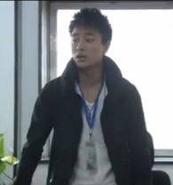 电视剧《家产》中,第29集 17分05秒 霍耀庭所穿的外套.