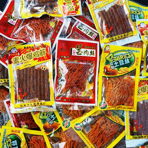 辣条小时候丝批发整箱组合多口味90后好吃的香辣零食网红儿时小吃素鸡