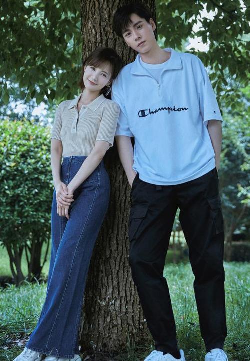 胡一天李一桐官宣,相差3岁的姐弟恋情太让人上头了!