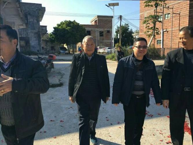 《中华罗氏大成谱》广东篇-河源筹备会议在广东省河源市东源县灯塔
