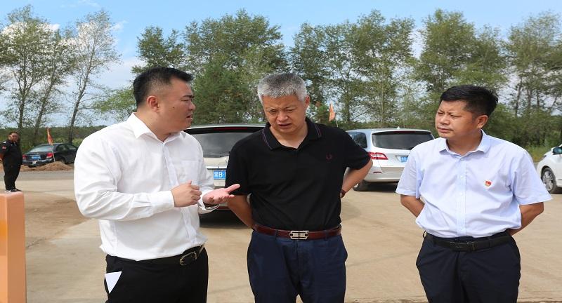 齐齐哈尔市委常委,副市长杜崇敏一行莅临富华锦河热电联产项目考察