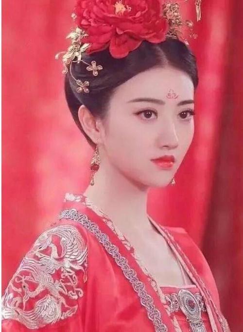 30位女明星的红衣新娘妆大pk,谁最惊艳