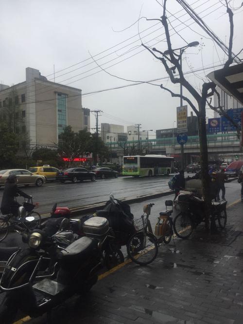 上海市普陀区曹杨路687号