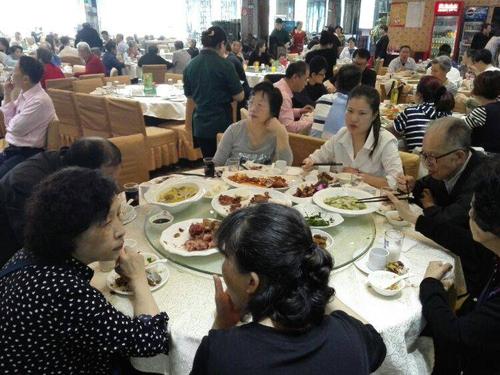 五一节家人聚餐