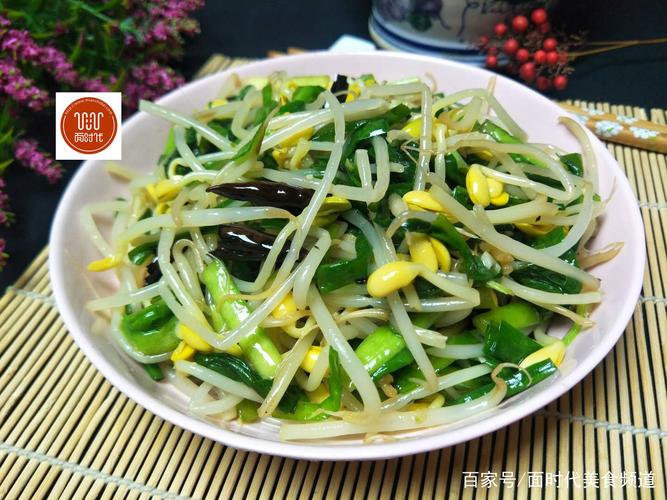 韭菜拌豆芽,不仅富含维生素,其中韭菜所具有的挥发性硫化物质还可提神