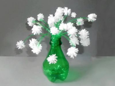 制作袜子娃娃小雪人的方法教程图解 - 废物利用手工小