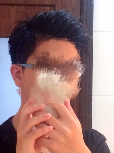 头发浓密又硬的男生什么发型帅,想要一个这样类似的发型洗完澡之后
