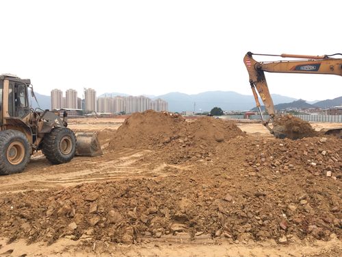 地下室范围土方回填