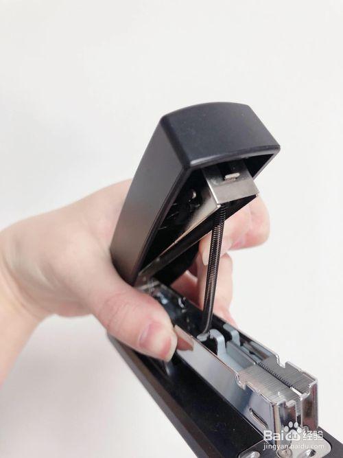 订书机弹簧安装步骤图