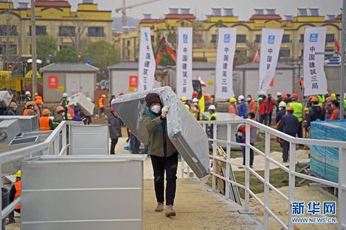 武汉火神山医院交付 致敬建设者们