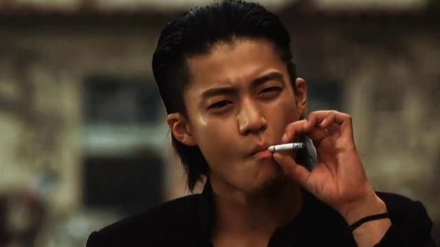 坊屋春道和泷谷源治不在一个时代吗