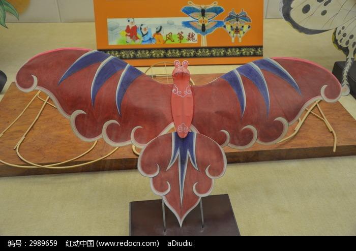 风筝博物馆里的蝙蝠风筝