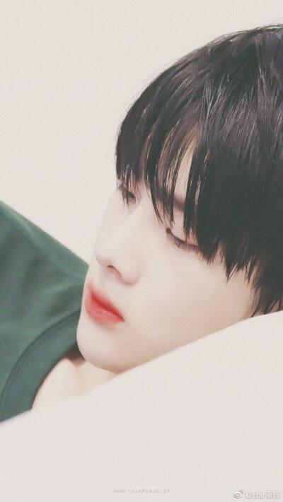 周震南手绘壁纸