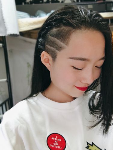 发型推荐#剃鬓角_发型_减肥_女朋友_剪头发_今日发型