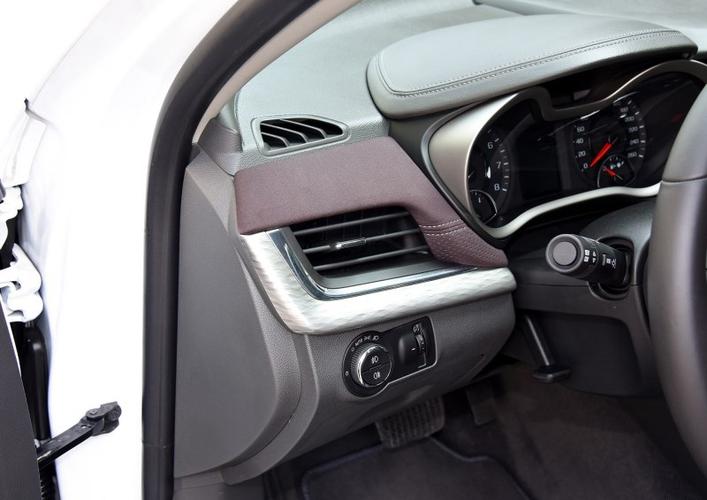 迈锐宝迈锐宝2016款24l自动豪华版奥斯卡金中控方向盘