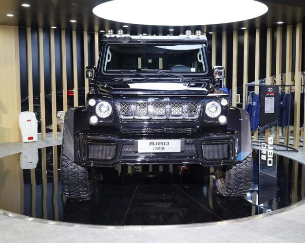北汽"bj80"门桥版上市,搭载3.0t 8at,加装氮气减震器!
