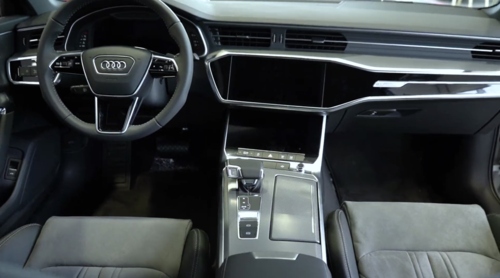 奥迪a6l内饰