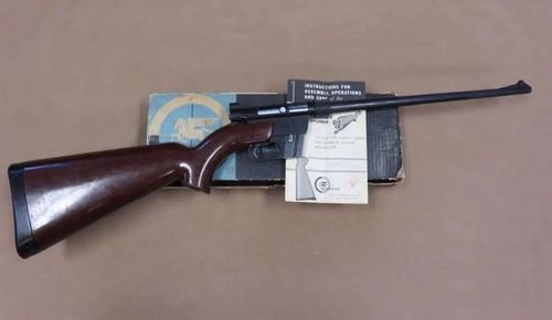 一个枪托能容纳整支步枪 还能落水不沉 和其相比 小獾