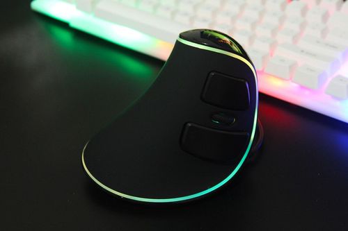 造型独特绚丽多彩的人体工程学垂直鼠标-多彩立健m618plus