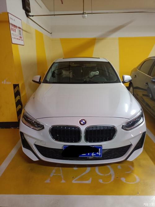 出一台宝马2020款120i