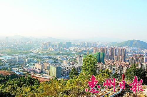 惠东县城一角.