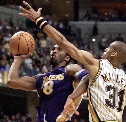 雷吉·米勒讲述科比因迈克尔乔丹想要绰号"焦糖猫"的故事