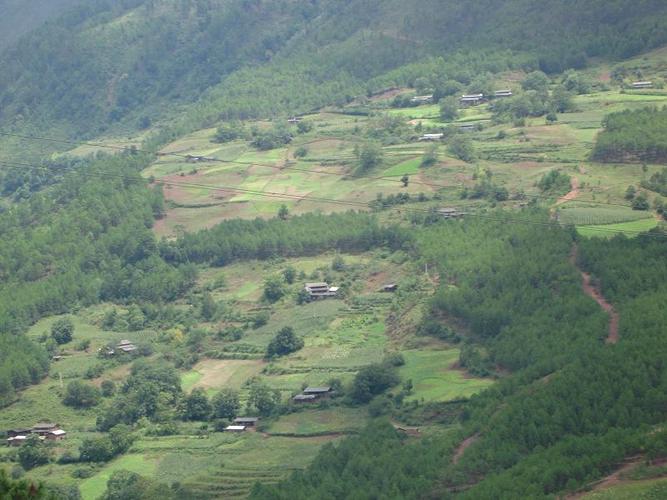 target="_blank" href="/item/兰坪白族普米族自治县/8751259" data