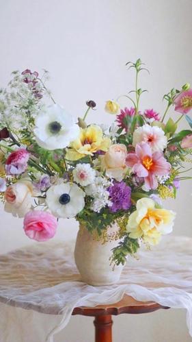 生活中插花摄影图