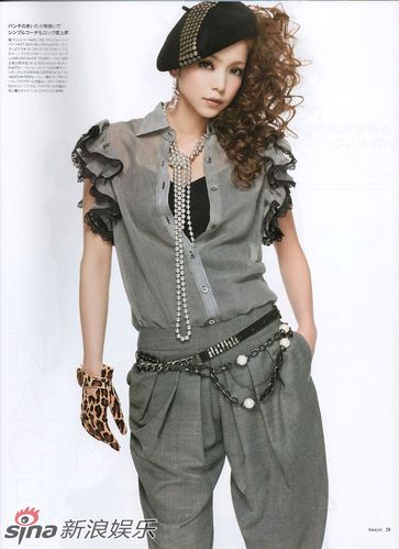 2015年6月10日,安室奈美惠时隔2年再发新专辑《 a target="_blank"