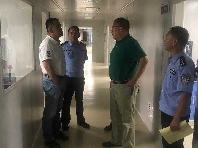 市局刑警支队政委张健同志到章丘分局调研指导刑事技术工作