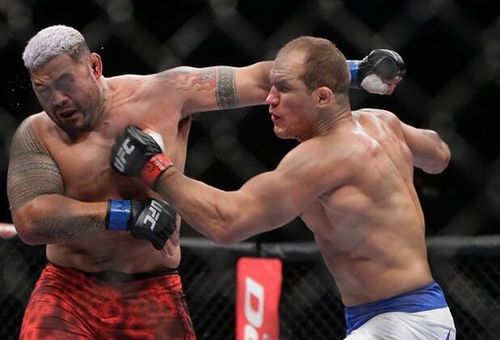 马克-亨特拒绝在ufc206与多斯-桑托斯二番战