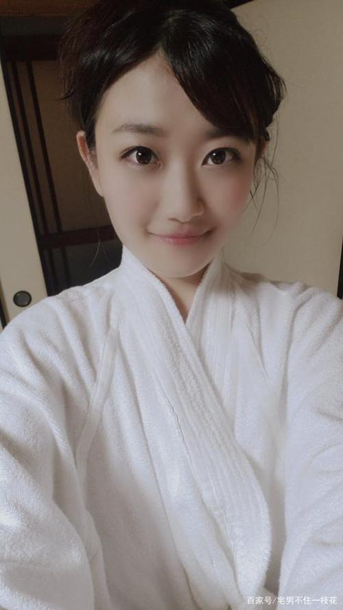 小梅惠奈生活写真照!