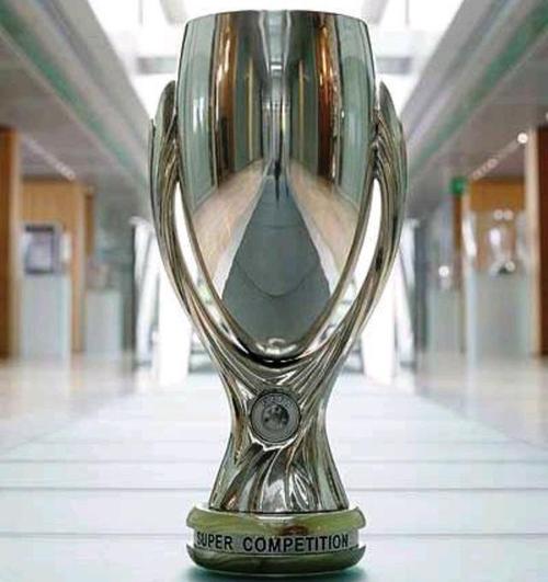 杯赛冠军,国内超级杯理论上是由联赛冠军与杯赛冠军单场决出的奖杯,但